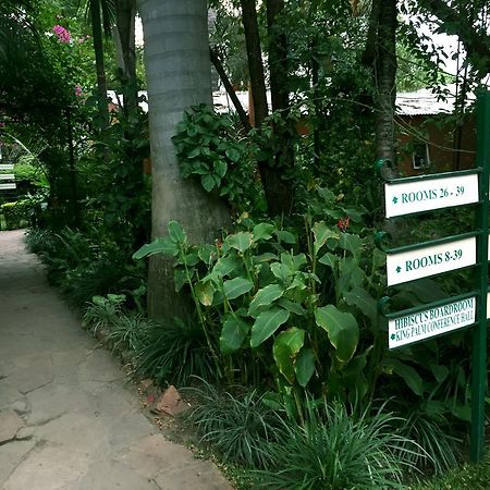 Palmwood Lodge Lusaka Bagian luar foto