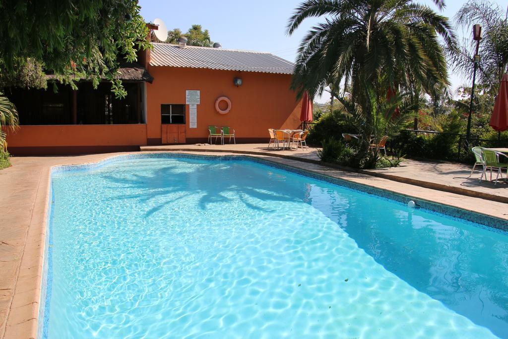 Palmwood Lodge Lusaka Bagian luar foto