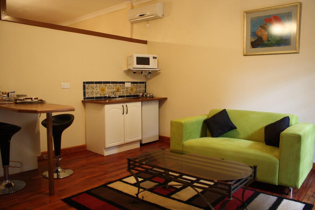 Palmwood Lodge Lusaka Ruang foto