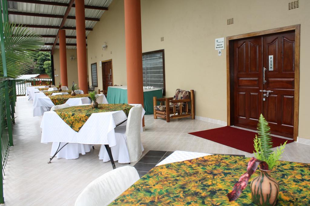 Palmwood Lodge Lusaka Bagian luar foto