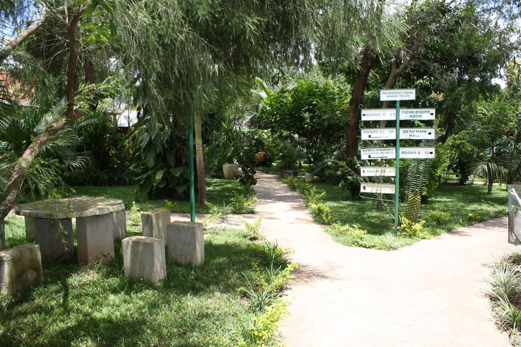 Palmwood Lodge Lusaka Bagian luar foto