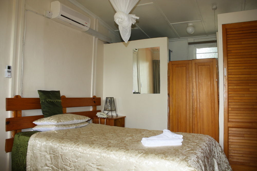 Palmwood Lodge Lusaka Bagian luar foto