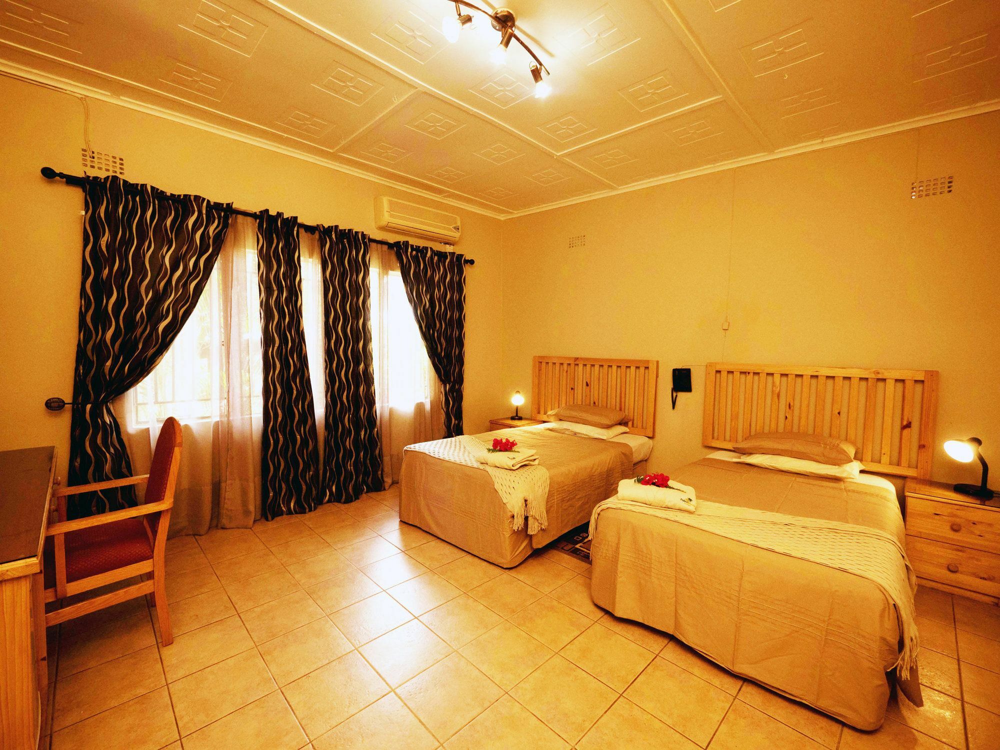 Palmwood Lodge Lusaka Bagian luar foto