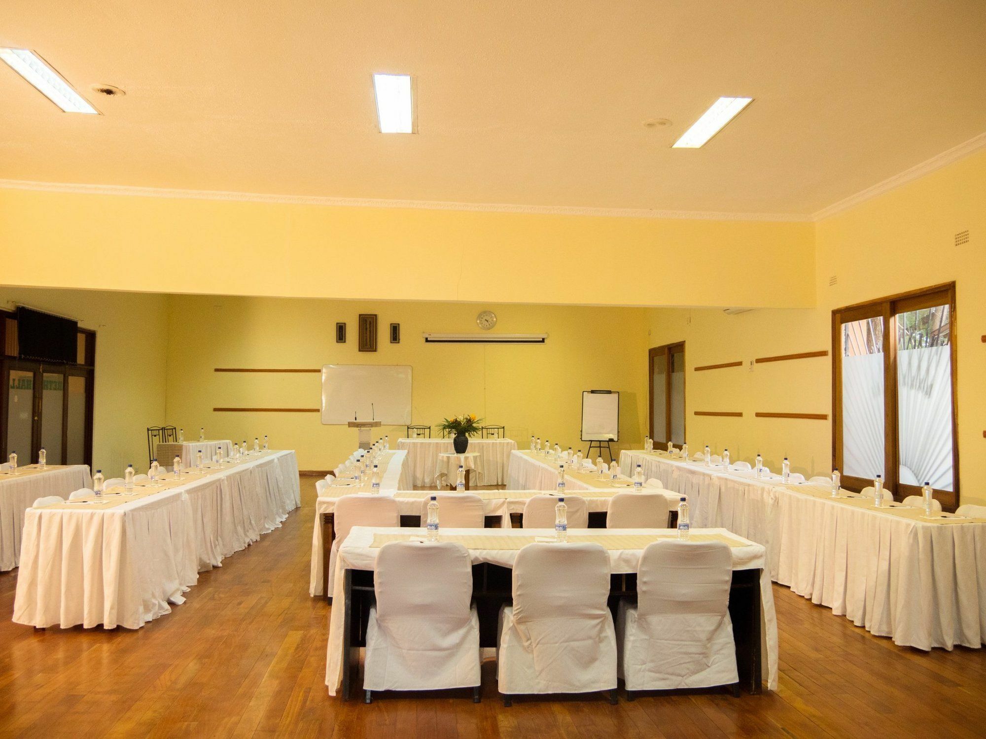 Palmwood Lodge Lusaka Bagian luar foto