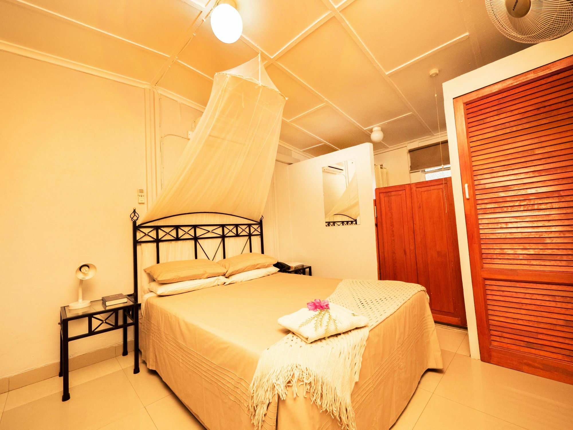 Palmwood Lodge Lusaka Bagian luar foto